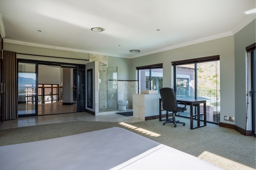 13 Bedroom Property for Sale in Plattekloof 3 Western Cape
